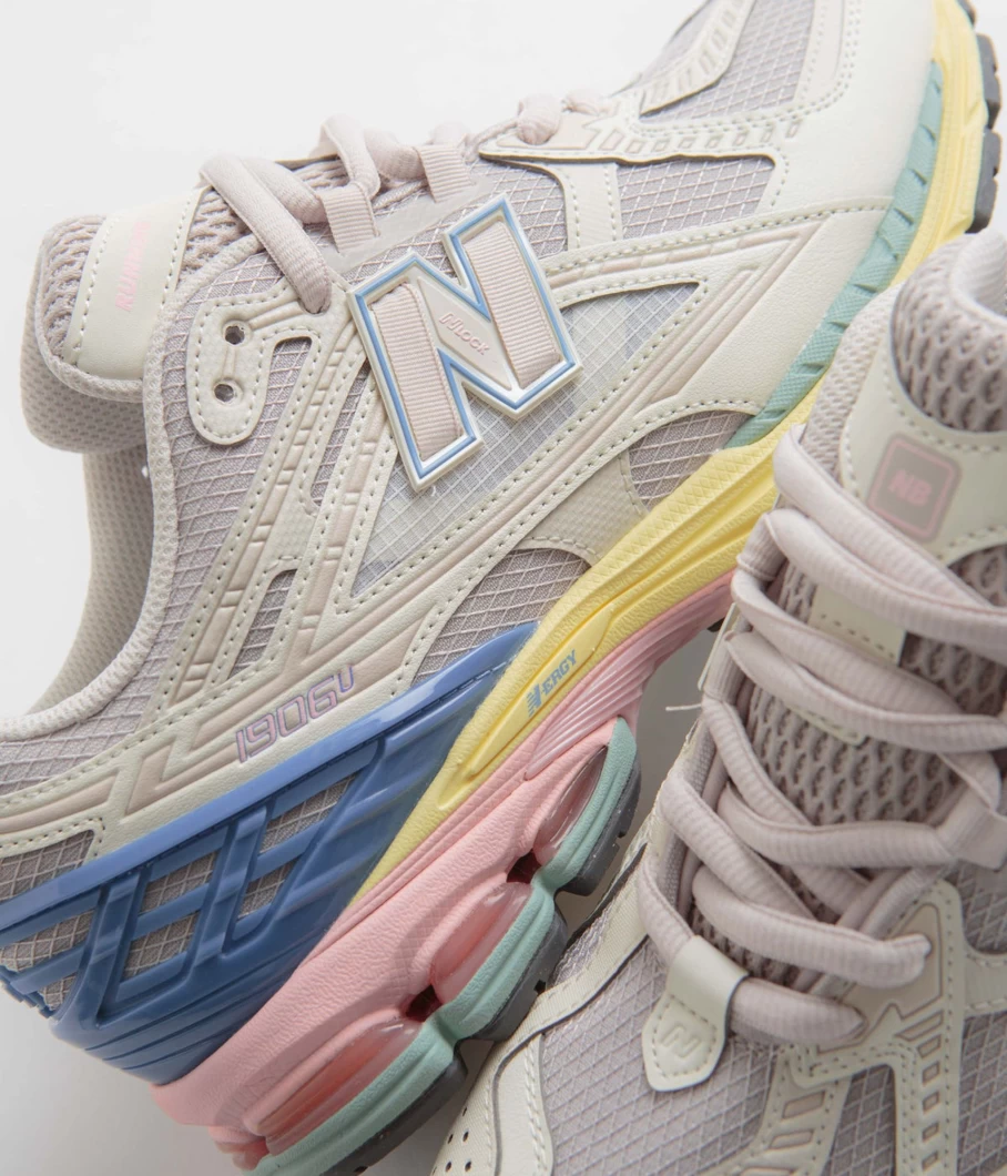 New Balance 1906 Running Shoes for Men - Lightweight Comfort & Stylish Design