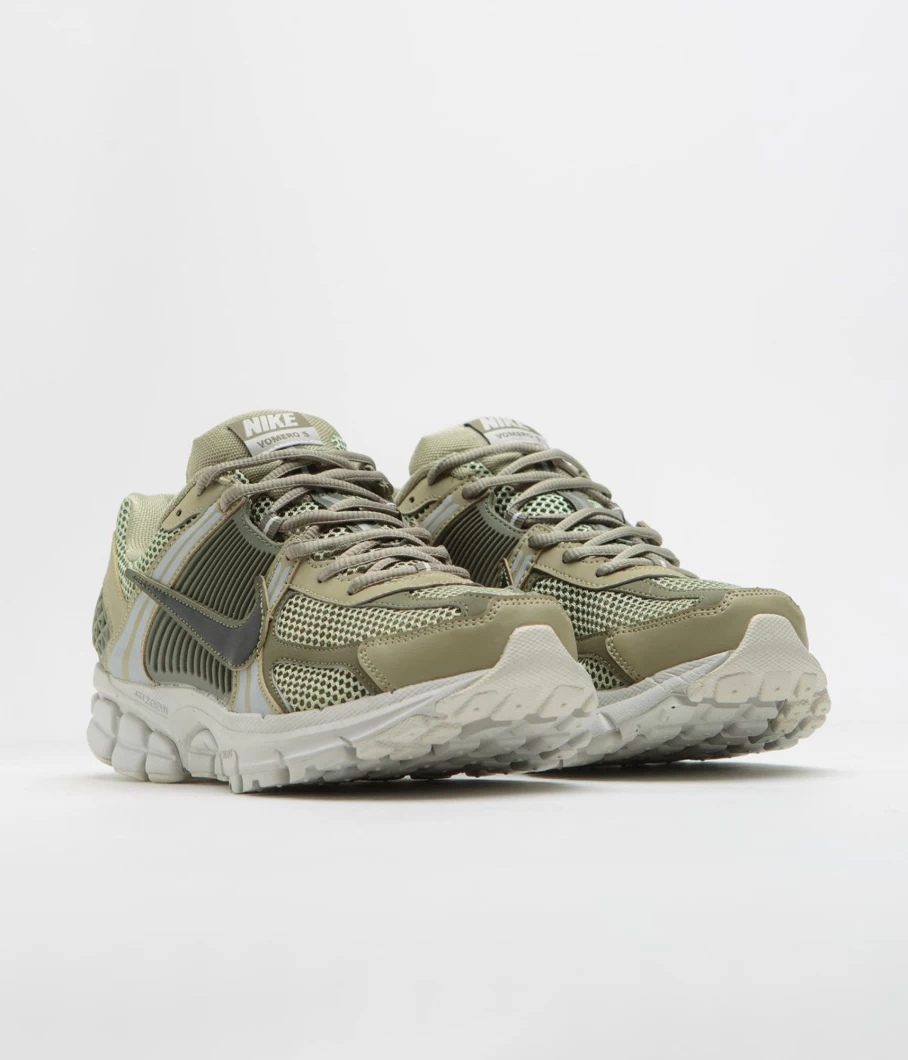Nike Vomero 5 Men's Running Shoes - Lightweight Cushioned Sneakers for Training & Comfort