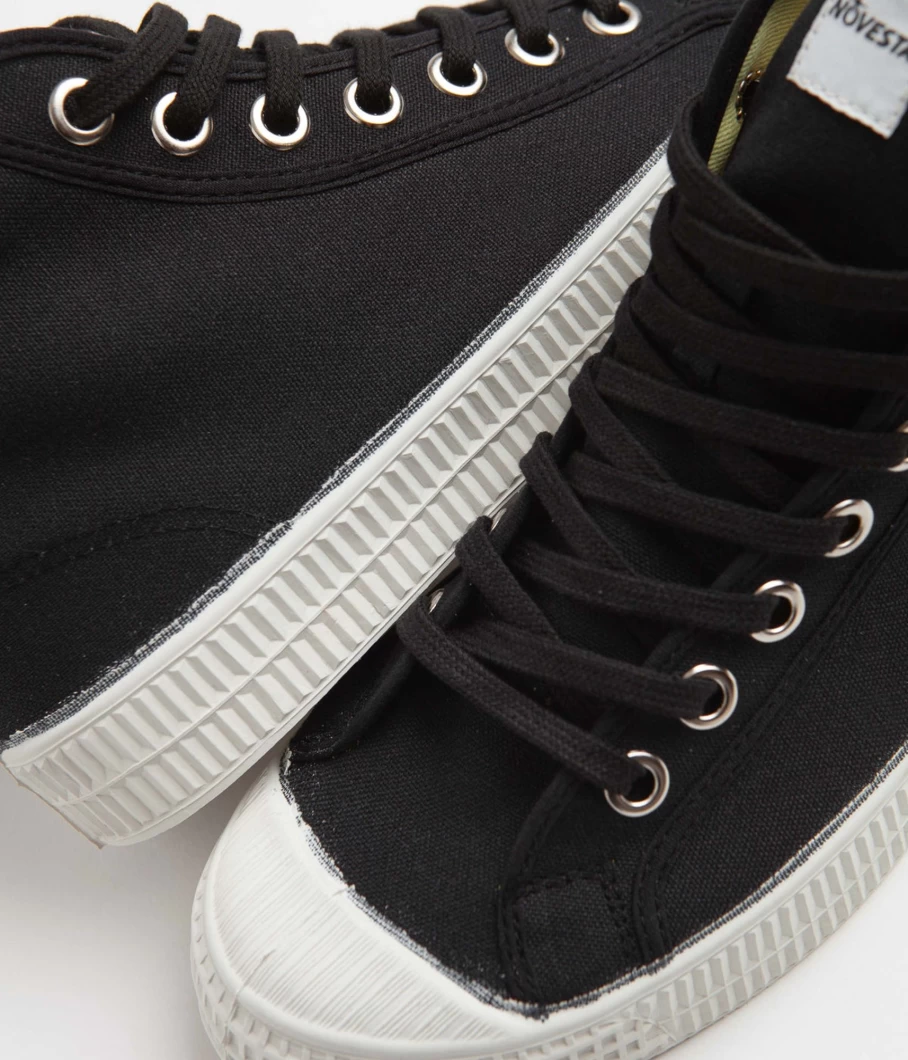 Novesta Star Dribble Men's Sneakers - Classic Canvas Shoes for Casual Wear