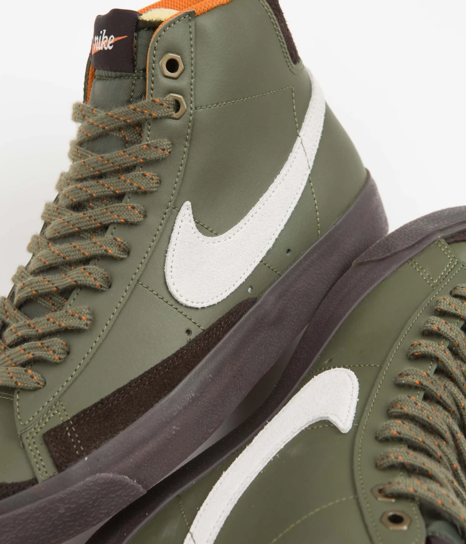 Nike Blazer Mid '77 Vintage Men's Sneakers - Retro Basketball Shoes for Men