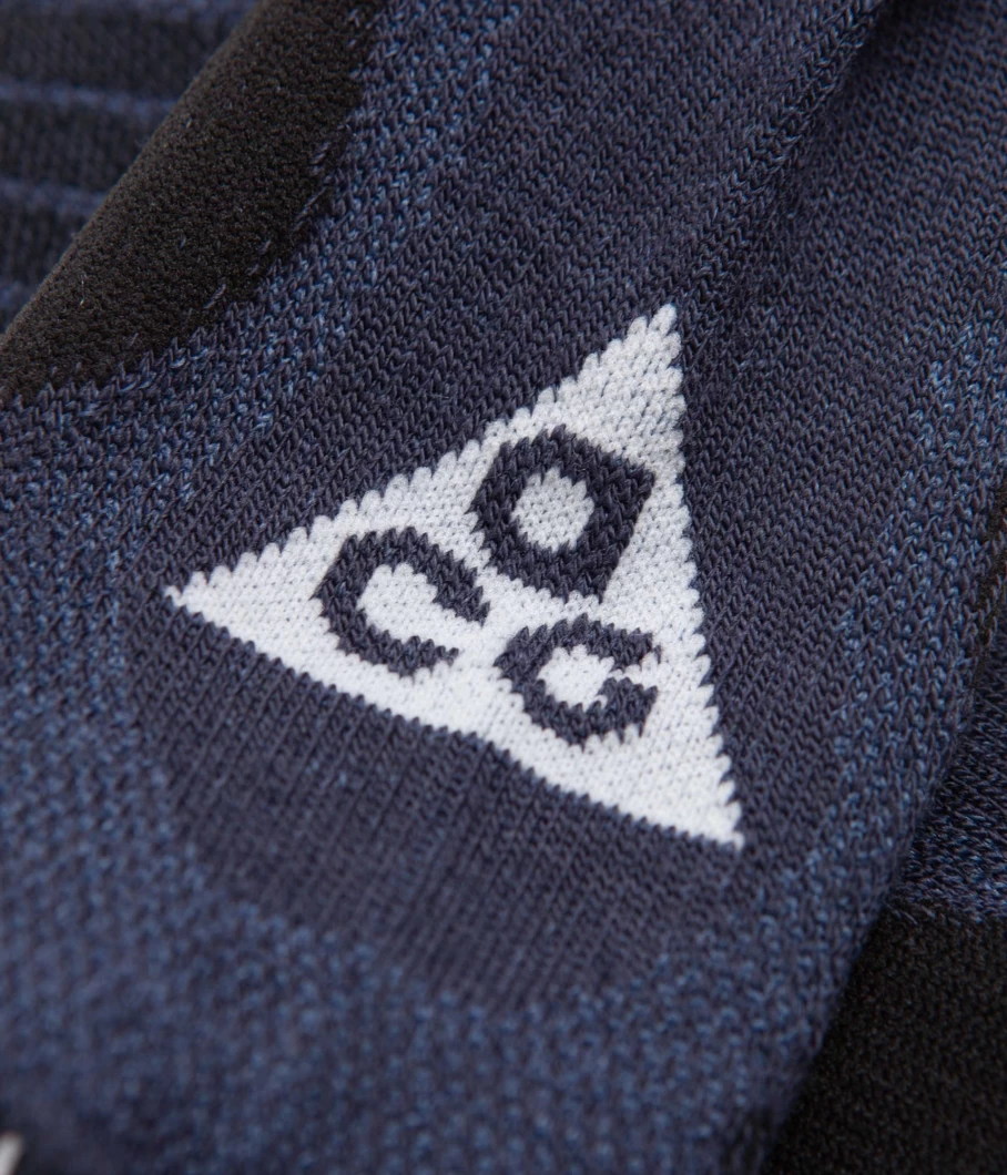 Nike ACG Men's Cushioned Crew Socks for Hiking & Outdoor Activities