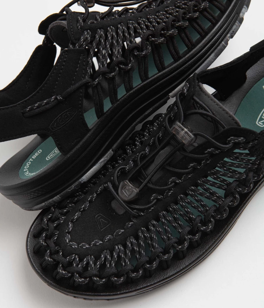 Keen Uneek Men's Outdoor Sandals - Breathable Adventure Footwear for Hiking & Water Sports