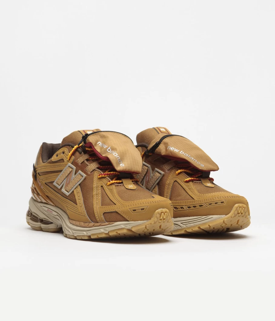 New Balance 1906 Running Shoes for Men - Lightweight Comfort & Style